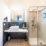 לינה וארוחת בוקר Dolce 3*